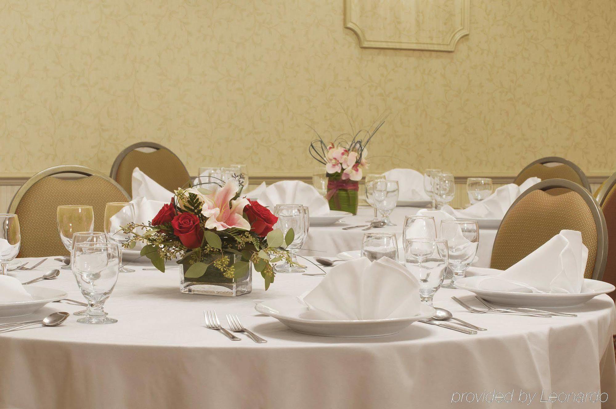 Best Western Plus Ottawa City Centre Restoran fotoğraf